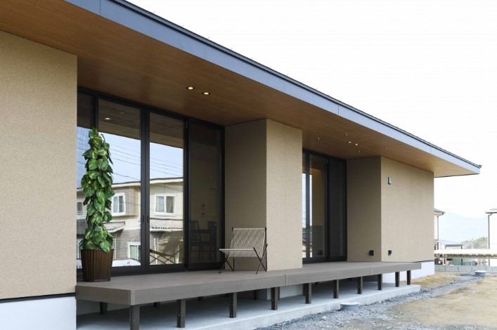 屋根の軒先とは?軒下との違いや役割、修理方法と費用相場を解説 | ブログ| 長野市・須坂市・千曲市・中野市・小布施町【長野県北信地域】の外壁 ...